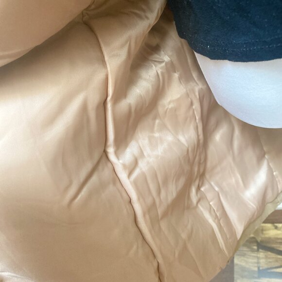 New Classic Tan Quilted Trench Coat - Picture 6 of 9